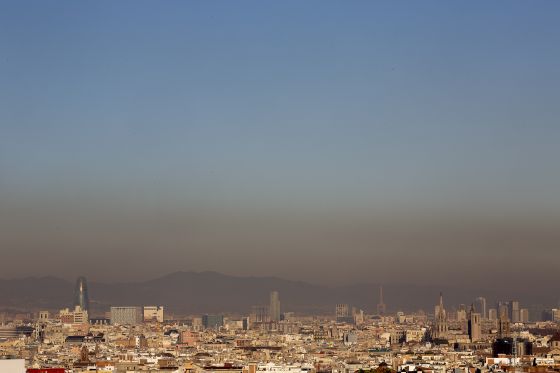 Resultado de imagen de contaminació a barcelona
