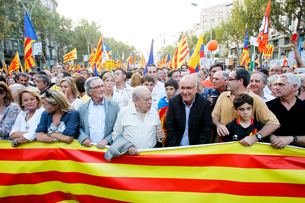 CiU | Manifestación contra Ciudadanos: Traidors a Catalunya! 1347378539_194702_1347389193_album_normal