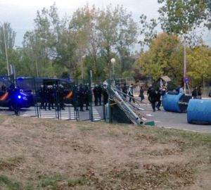 El Rectorado De La Complutense Denuncia La Entrada De La Policia En Somosaguas Madrid El Pais