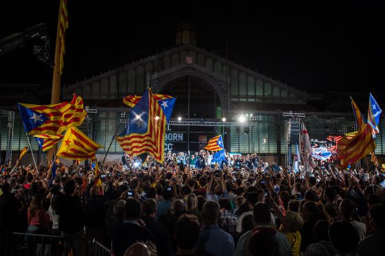 [ARA ÉS L'HORA] Seguimiento y valoración de los resultados electorales del 29-O 1443396167_078172_1443396760_noticia_normal