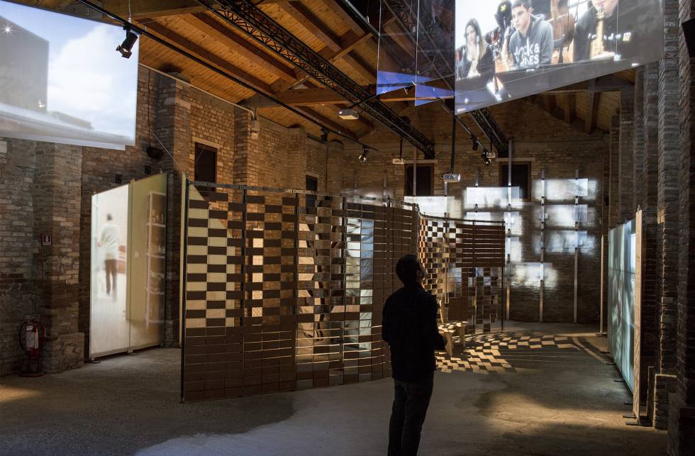 Bienal Venecia Un Montaje Sensorial Para La Arquitectura Social En Venecia Cataluna El Pais