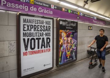 Colau tolera publicidad independentista en el metro y el bus de Barcelona