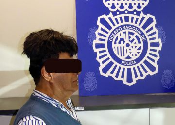Spanish police detain man with half a kilo of cocaine under his wig
