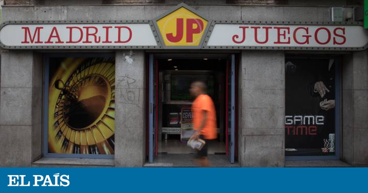 Las Casas De Apuestas Solo Podran Abrir A Partir De Las Diez De La Noche Espana El Pais