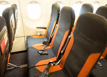 ¿Cree que hay poco espacio en los asientos del avión? Pues va a empeorar