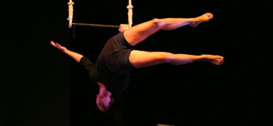 Acrobacias tras la cuarta pared | Cultura | EL PAÍS Acrobacias tras la cuarta pared | Cultura | EL PAÍS