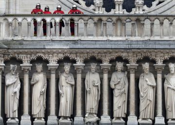 El debate: ¿nueva Notre Dame o copia exacta?