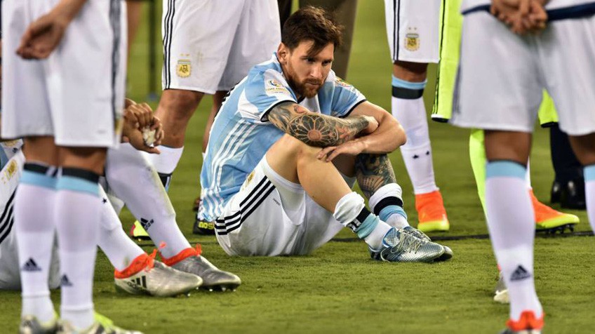 Messi anuncia que não joga mais pela seleção argentina ...