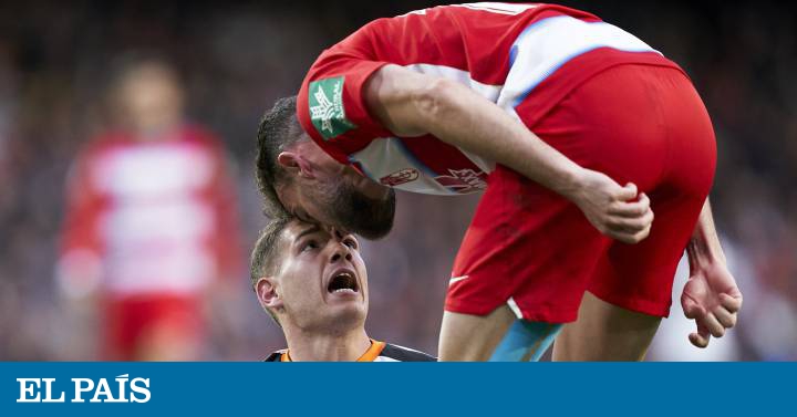 El Valencia supera todos los obstáculos para tumbar al Granada - EL PAIS