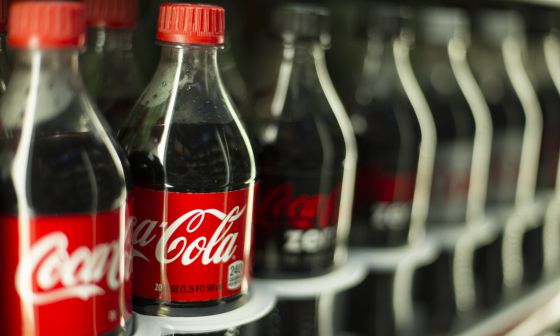 Competencia Aprueba La Creacion De Un Embotellador Unico Espanol De Coca Cola Economia El Pais