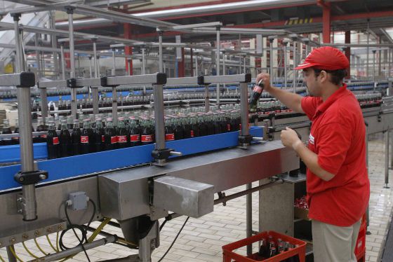 como se fabrican la coca cola como se fabrican la coca cola