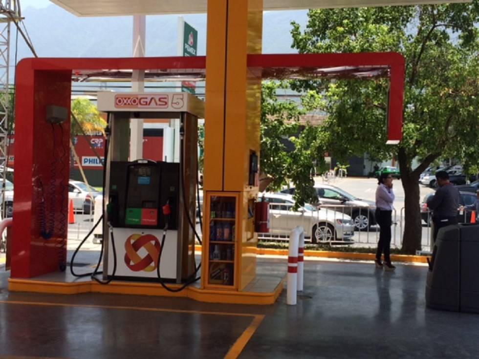 Oxxo Abre Su Cadena De Gasolineras En Mexico Economia El Pais