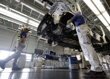 El coche europeo se asoma al abismo