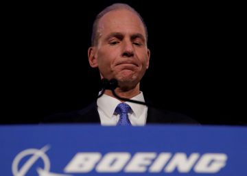 Boeing cesa a su consejero delegado en plena crisis del 737 MAX
