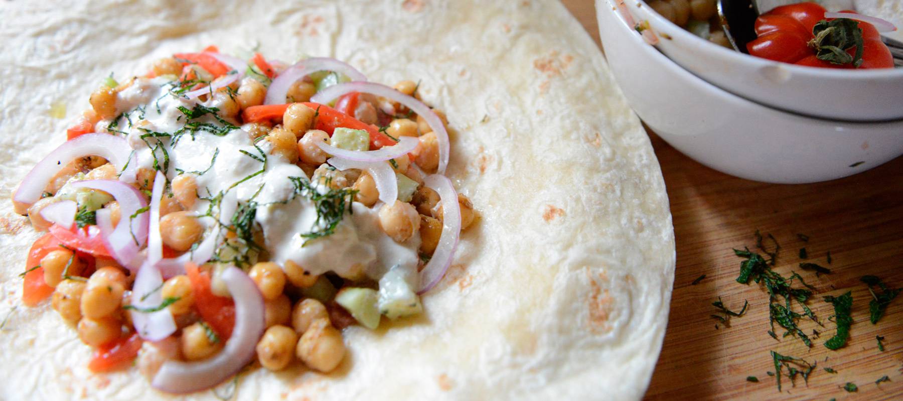 Cenar ensalada de garbanzos