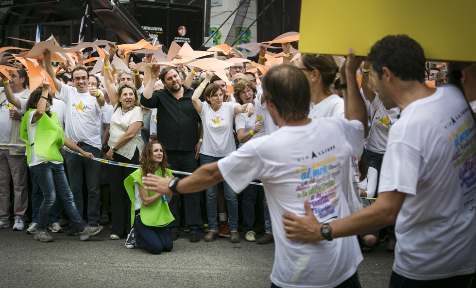 El presidente de ERC, Oriol Junqueras, ha asegurado desde la multitudinaria manifestación de la avenida Meridiana de Barcelona que su candidatura Junts pel sí "hará todo los posible para que sea la última Diada antes de la independencia de Cataluña".