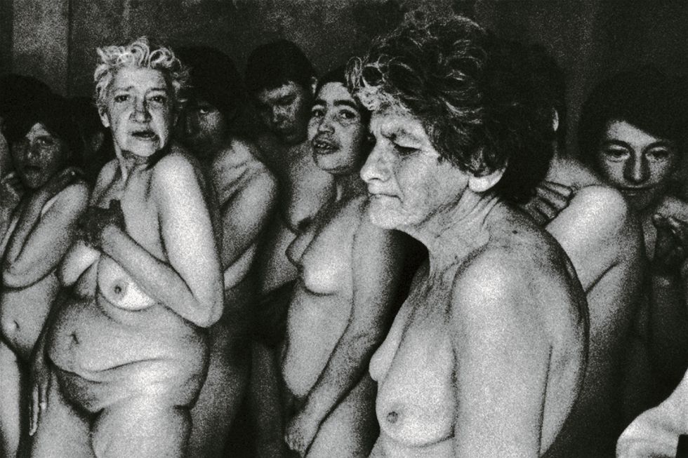 Nude holocaust pictures