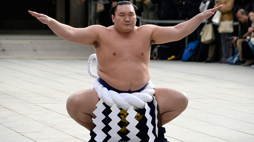 Vídeo El Ritual De Año Nuevo De Los Luchadores De Sumo En Japón