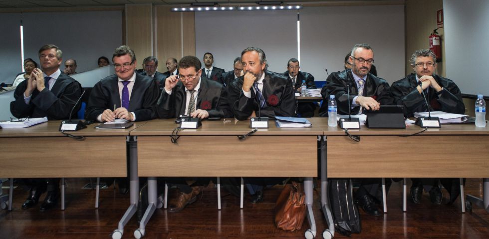 Fotos: Caso Nóos: La Infanta Cristina y Urdangarin en el banquillo ...