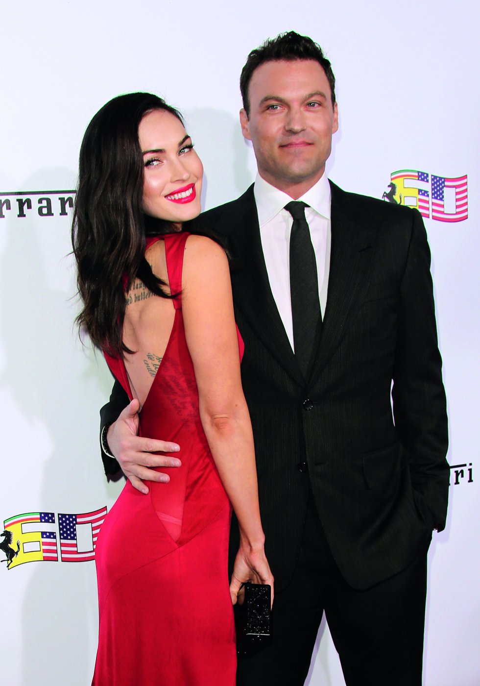 No se desanimen, el amor existe y las parejas eternas también. Pese a lo que nos arroja la cruel realidad, plagada de programas donde la gente busca pareja, aplicaciones para ligar y uniones que parecen eternas y caen ( Brian Austin Green y Megan Fox, Thurston Moore y Kim Gordon, y Gwen Stefani y Gavin Rossdale por citar solo a unos pocos), el amor sí existe. Llega San Valentín y con él una nueva ola de demostraciones de pasión cursis y efímeras. Nosotros respondemos con un listado de parejas eternas.