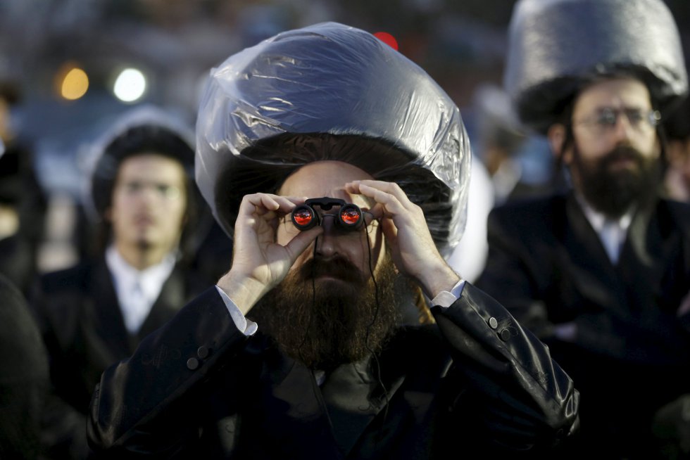 hasidic jew wedding hat