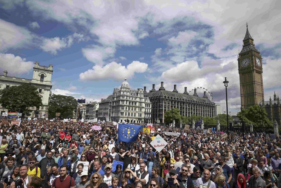 Fotos: Miles de personas se manifiestan en Londres en contra del ...