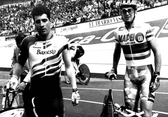 Fanion Officiel Equipement Cycliste Banesto Année 1997 De Abraham Olano