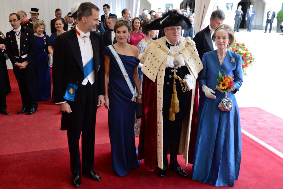 Los Reyes a su llegada al Ayuntamiento de Londres.