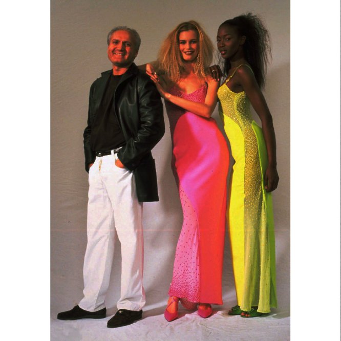 Fotorrelato: Gianni Versace: 20 años de Versace sin Gianni Versace | Estilo | EL PAÍS Fotorrelato: Gianni Versace: 20 años de Versace sin Gianni Versace | Estilo | EL PAÍS