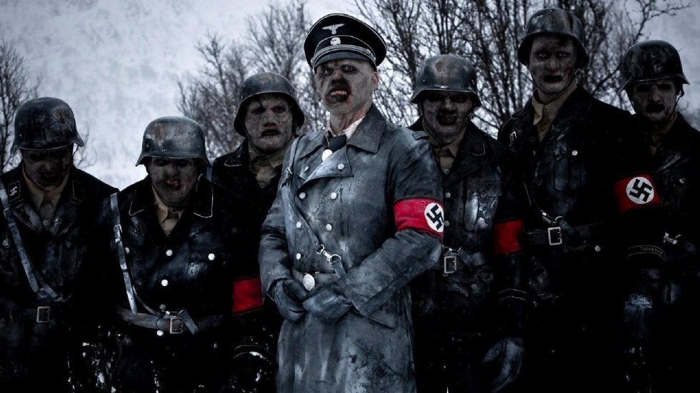 'Zombis nazis 2' (2014). Si la primera era un delirio: un batallÃ³n de nazis resucita como zombis en Noruega y persigue a unos excursionistas, la segunda parte incrementa su apuesta: el coronel Herzog y sus zombis nazis se enfrentan a un ejÃ©rcito de soldados soviÃ©ticos muertos vivientes. AhÃ­ es nada.