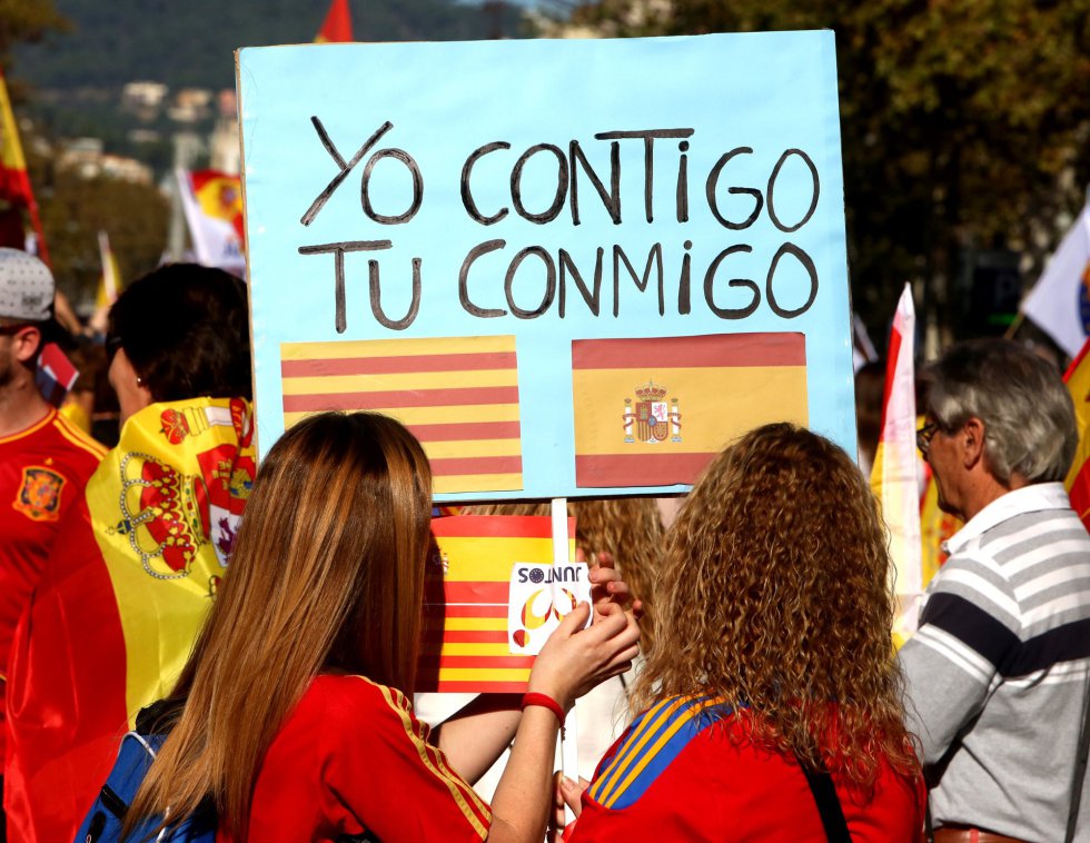 Barcelona - Sociedad Civil Catalana convoca otra manifestación para el domingo en Barcelona - Página 2 1509272679_208787_1509273104_album_normal