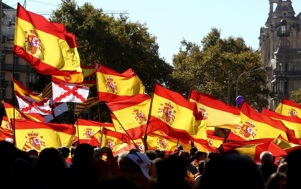Barcelona - Sociedad Civil Catalana convoca otra manifestación para el domingo en Barcelona - Página 4 1509272679_208787_1509291394_album_normal