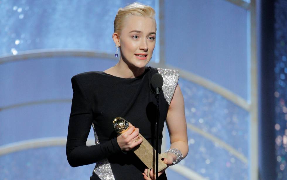 Saoirse Ronan, protagonista de 'Lady Bird', se alza con el premio a mejor actriz de comedia.