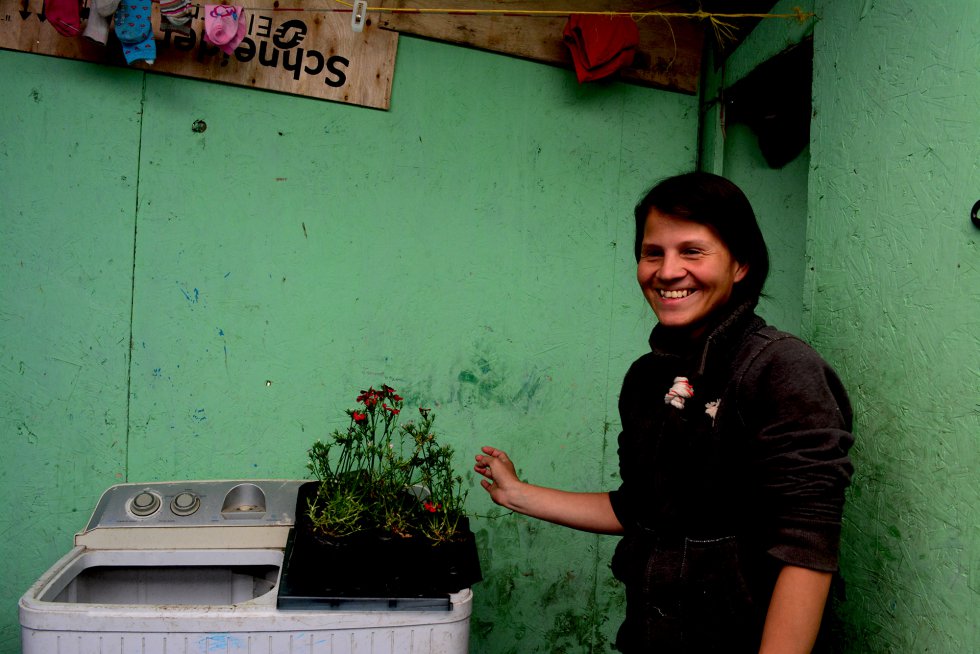 Jessica Hernández, de 28 años, vive en una chabola con sus cuatro hijos en Soacha, un municipio marginal del extrarradio de Bogotá.