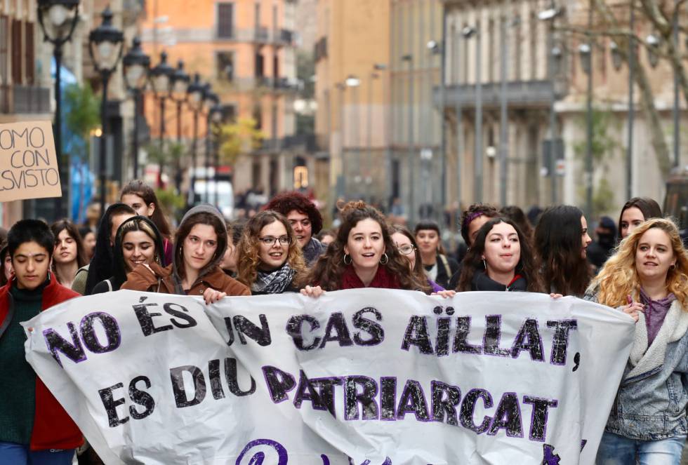 Protesta estudiantil en Barcelona, durante el Día Internacional de la Mujer.