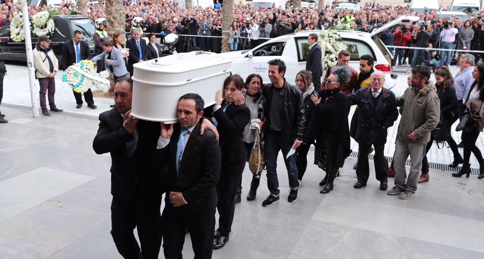 El funeral de Gabriel Cruz en la Catedral de Almería,  1520932743_540808_1520938456_album_normal