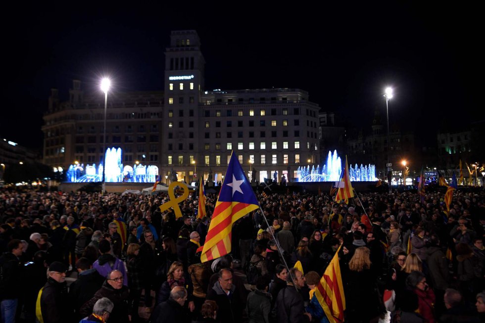 Protestas por el encarcelamiento de los dirigentes independentistas, en imágenes 1521830151_835840_1521833261_album_normal