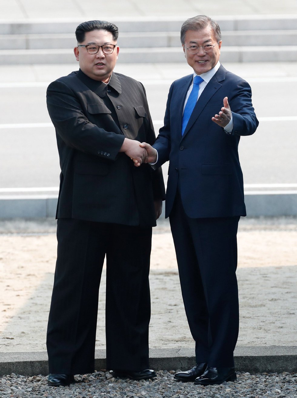 ¿Cuánto mide Kim Jong Un? - Real height - Página 2 1524792520_924865_1524793829_album_normal