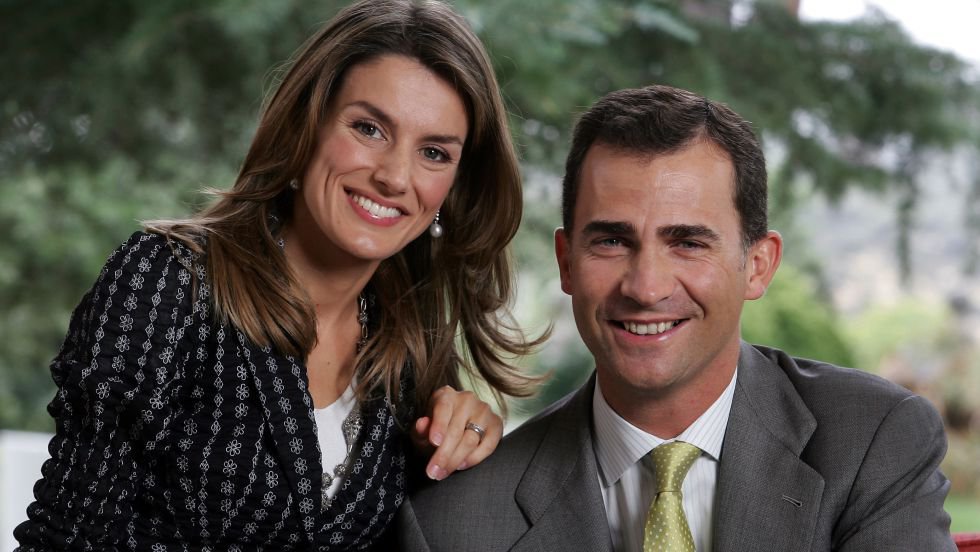 En septiembre de 2006, los príncipes de Asturias anunciaron que iban a ser padres por segunda vez. Horas antes de dar la noticia, se hicieron esta foto en su casa de La Zarzuela.