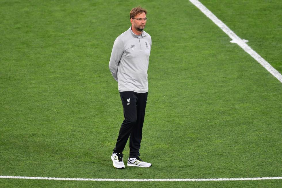 El entrenador del Liverpool, Jurgen Klopp, en el césped del estadio Olímpico de Kiev (Ucrania), el 26 de mayo de 2018.