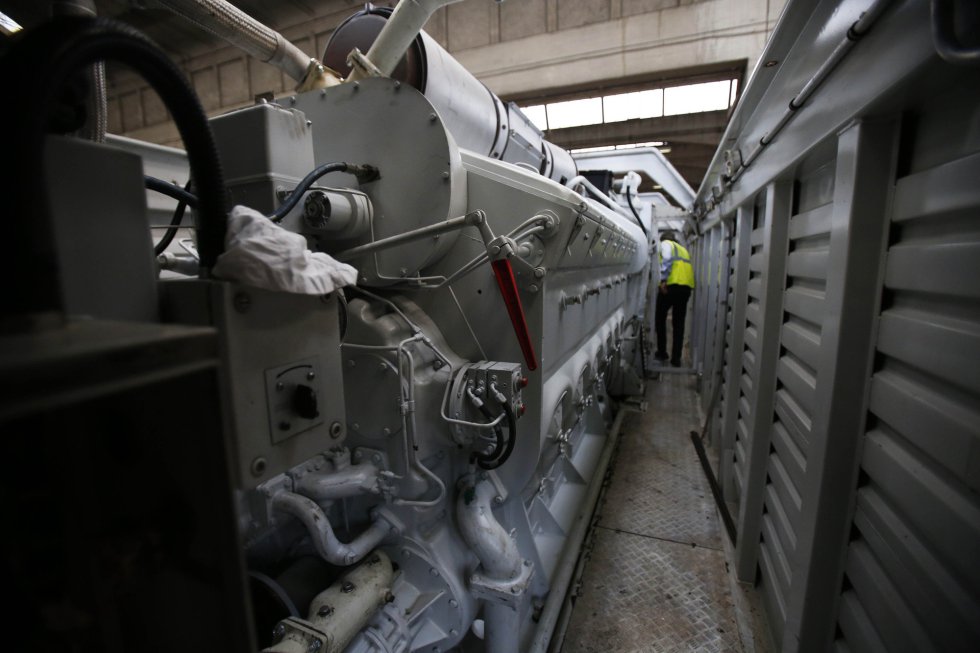 Interior de una locomotora diésel tras ser reparada íntegramente.