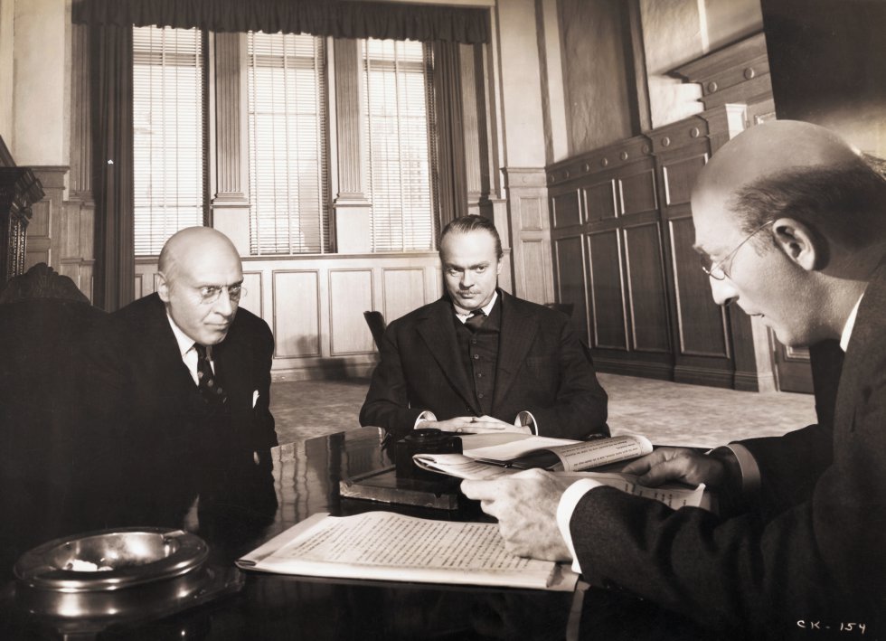   Lo que dice la crítica:  “Ayudó a redefinir el lenguaje del cine y la totalidad de sus logros proporciona un sinfín de temas fascinantes para debatir en profundidad” (Rob Vaux, 'Cinema-stache').   Lo que dice Cell, usuario de Filmaffinity de Málaga (España):  “Esta película me parece un auténtico BODRIO. [...] Es un tostón soporífero e insoportable de dos horas aconsejable para echarse una buena siesta después de comer, nada más.  ”  