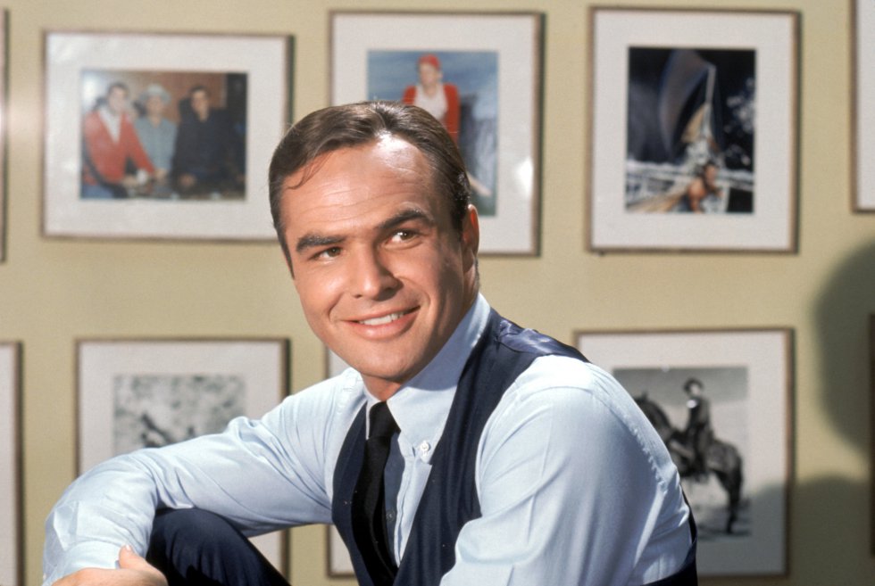 El actor Burt Reynolds posa para un retrato de la serie de televisiÃ³n 'Hawk' alrededor de 1966.