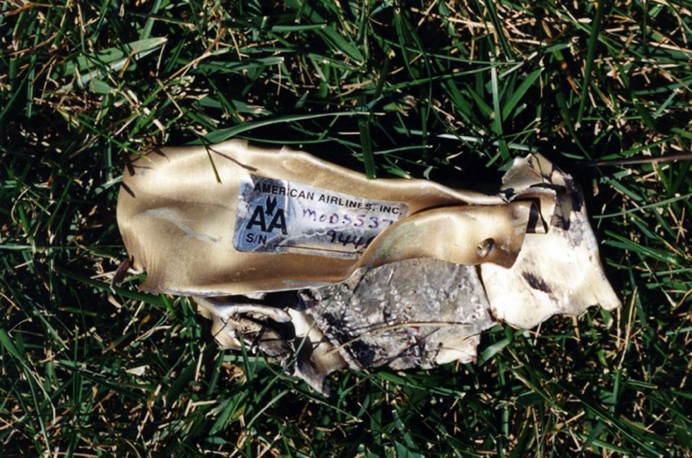 Resti di volo American Airlines 77 che hanno colpito la struttura del Pentagono dopo essere stato rapito da cinque terroristi sauditi poco dopo aver lasciato il 11 settembre 2001 Dulles International Airport di Washington.