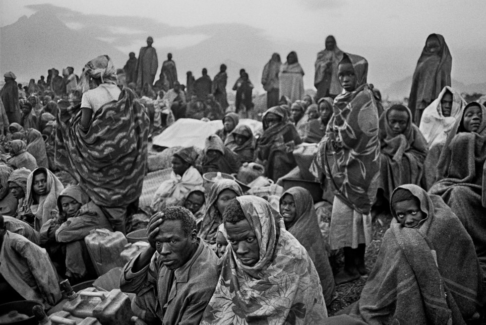 Em julho já havia mais de 13.000 mortes, com altíssimas taxas de mortalidade a cada dia em Goma. O MSF trabalhava principalmente em dois eixos: o controle das epidemias de cólera e disenteria e o fornecimento de água potável. Também foi iniciado um programa de apoio ao orfanato.
