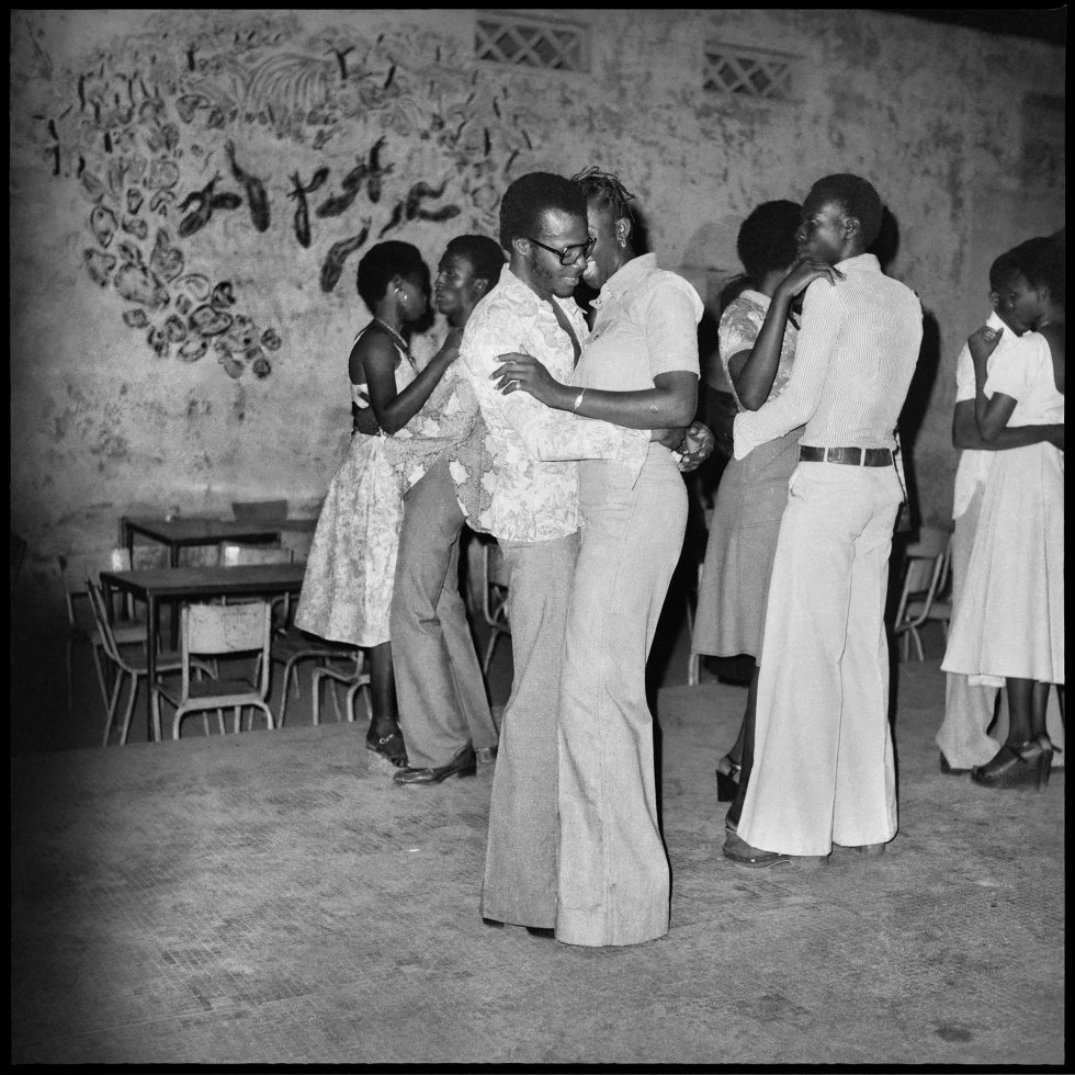 A hora de dançar rumba em uma festa privada, 1977