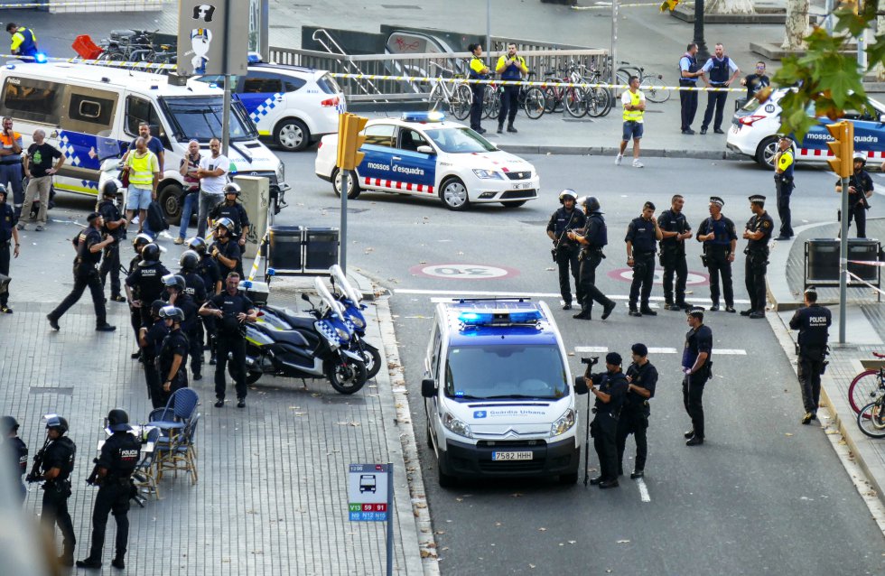 Fotos Atentado En Barcelona Fotos Inéditas Del 17 A Cataluña El PaÍs