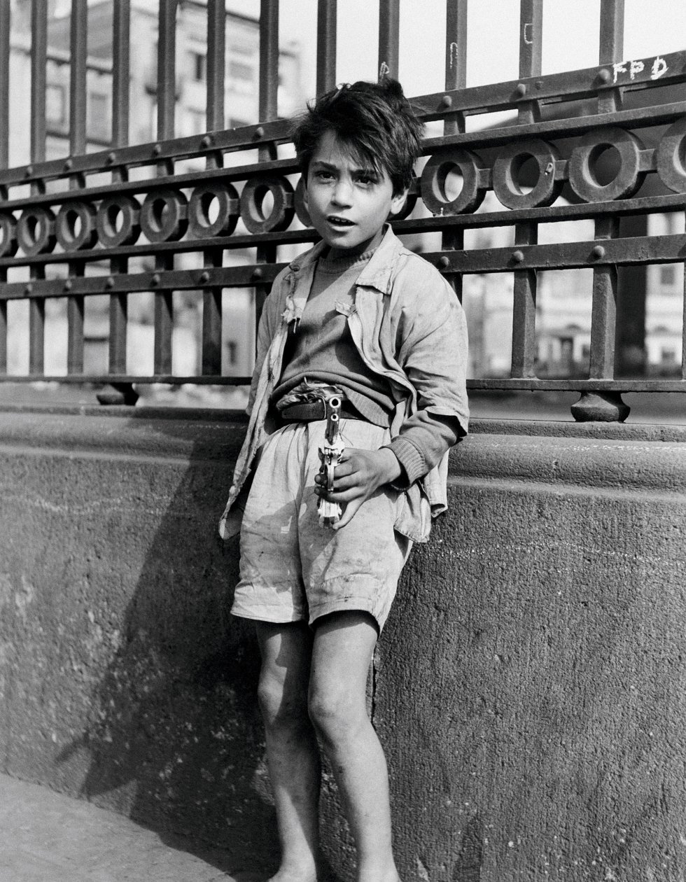 'Barcelona, (criança com pistola)', 1959