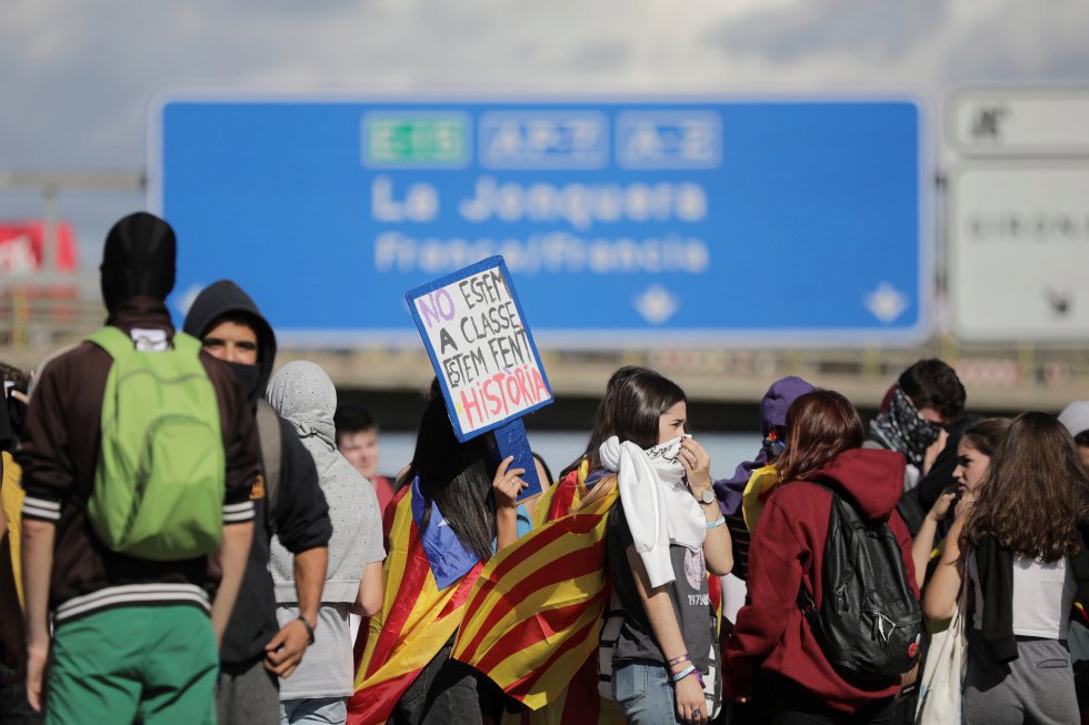 Los independentistas catalanes retoman las manifestaciones, en imágenes 1571152266_965287_1571152523_album_normal