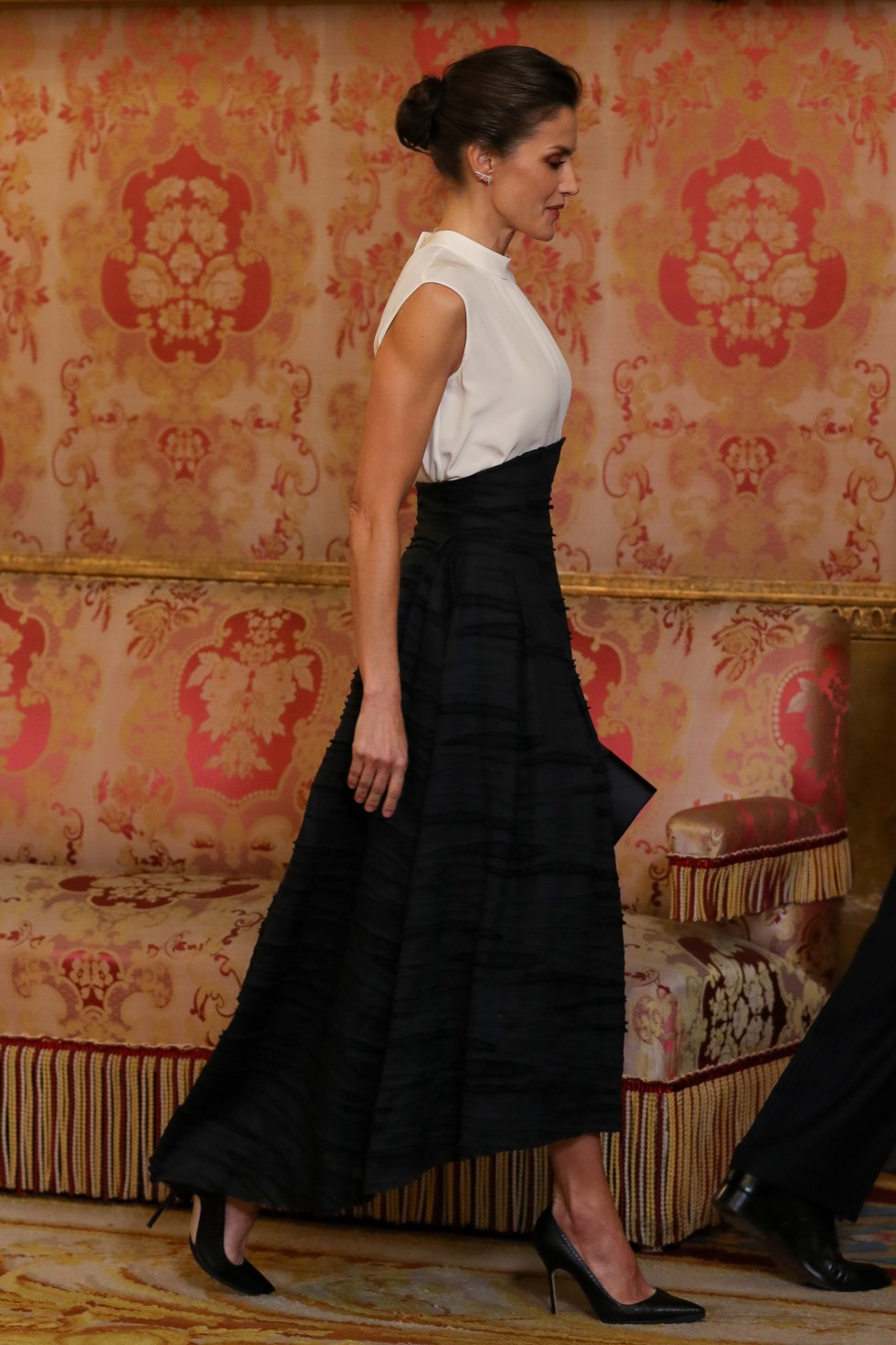 Fotos: Las prendas más destacadas del armario de la reina Letizia en